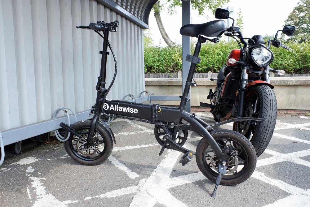 Mopeds vs eBikes Best Electric Bikes