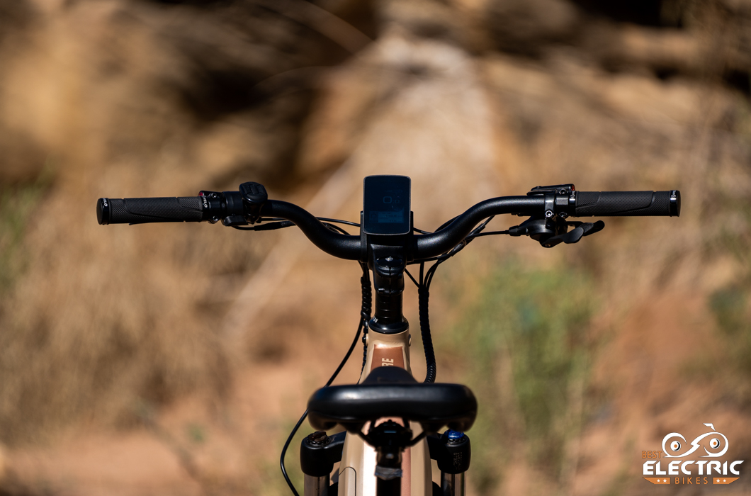 Aventon Aventure Cockpit