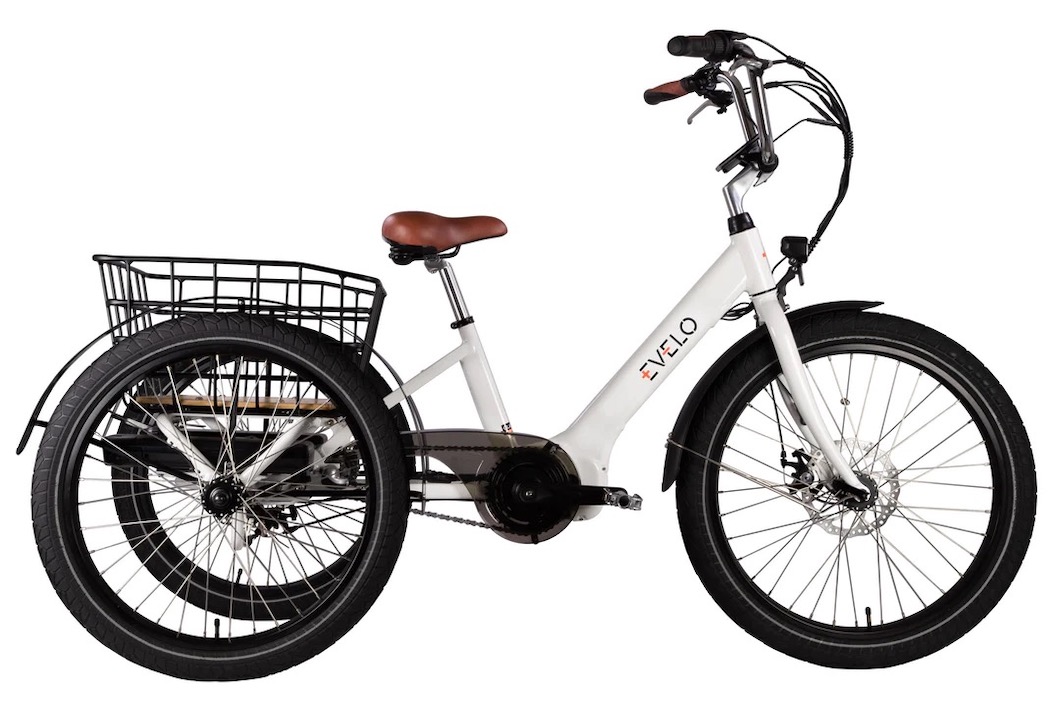 Evelo Compass Review 2024 - Full trike view