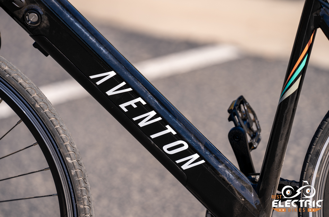 Aventon Soltera Logo