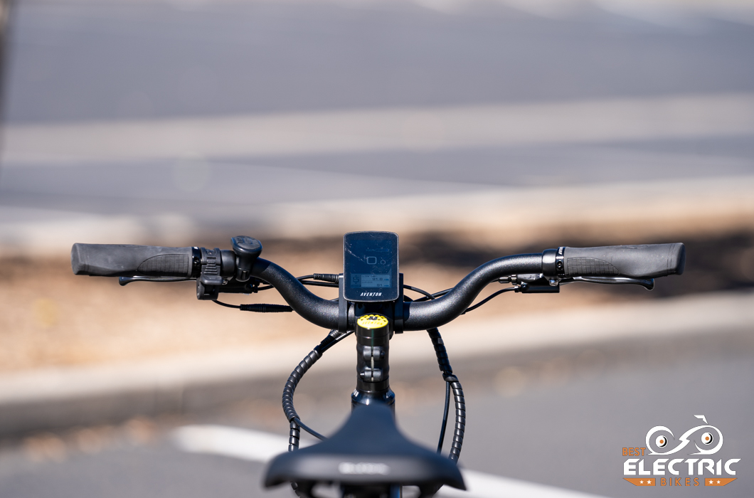 Aventon Soltera Cockpit