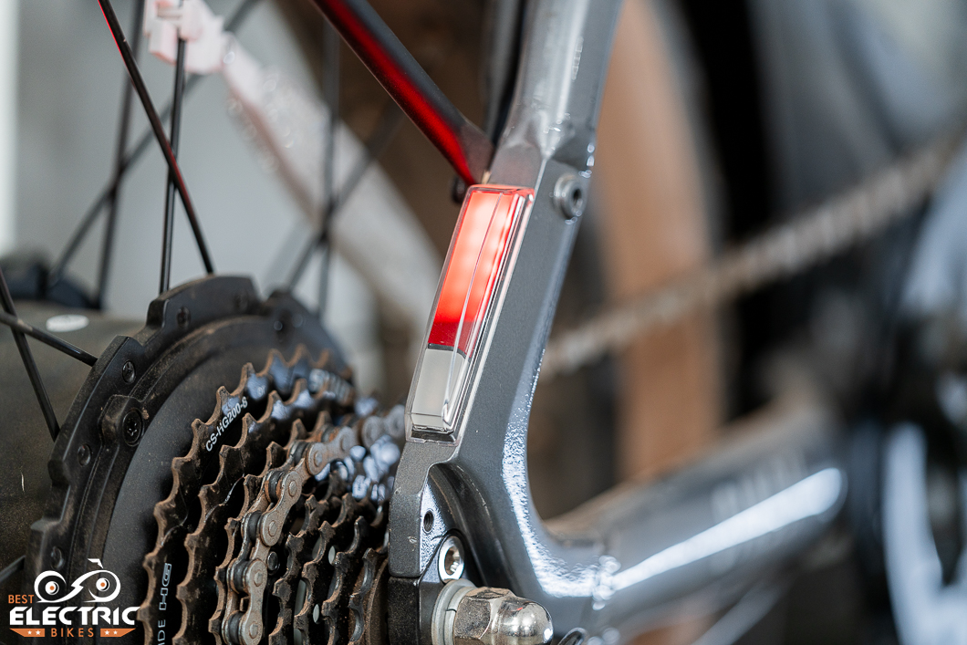 Aventon SInch 2 tail lights